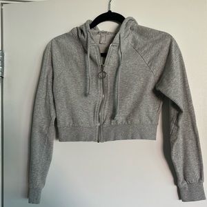 Forever 21 XS gray cropped zip up hoodie